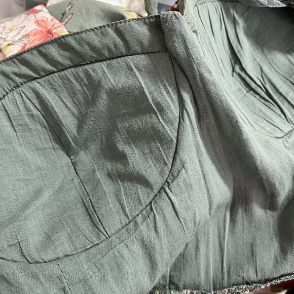 B.O.G. Collective Floral Sage Green Mini Floral Sundress Size Medium - Picture 9 of 9